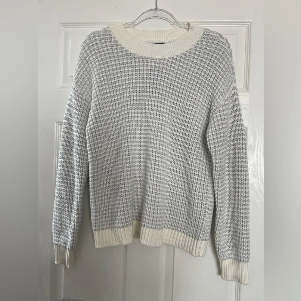 Alfani blue‎ and white knit sweater - size medium- new with tags